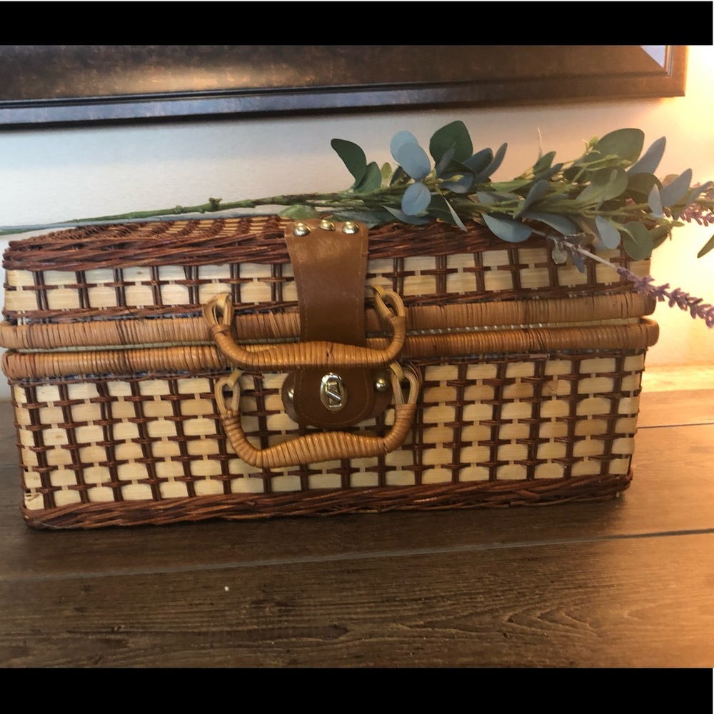 Lovely picnic 🧺 basket